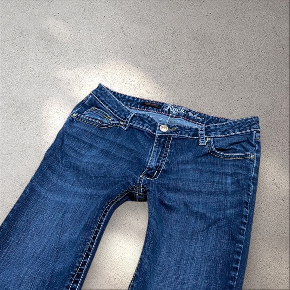 Wrangler Rock 47 Low-Mid Bootcut Jeans - Picture 4 of 7